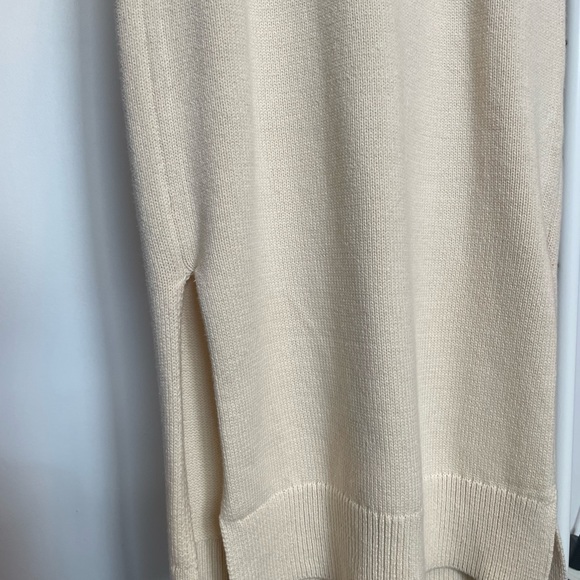 XS Beige Knit Dress - Picture 4 of 4